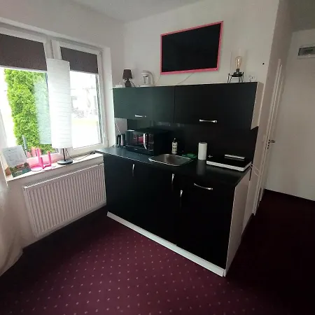 Nad Jeziorem Charzykowskim Emilia *