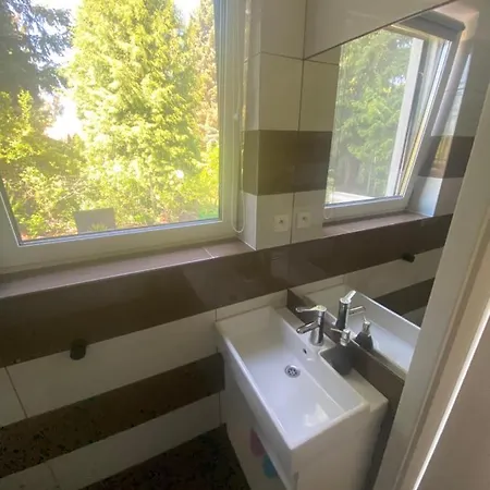 Nad Jeziorem Charzykowskim Emilia