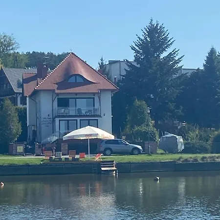 Nad Jeziorem Charzykowskim Emilia