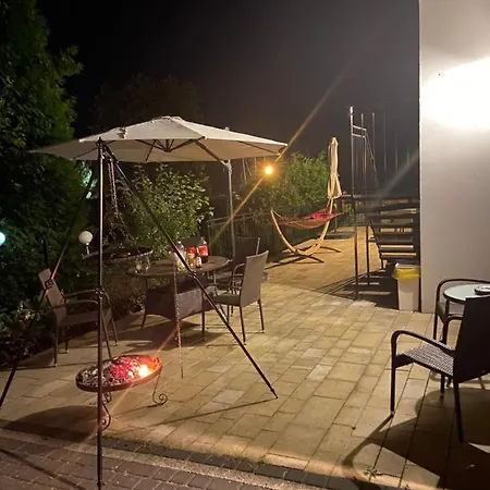 Nad Jeziorem Charzykowskim Emilia 아파트