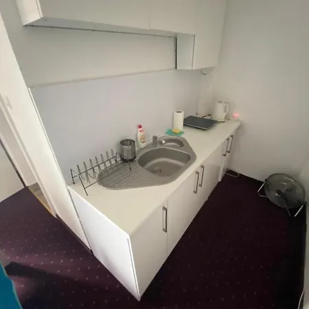 Nad Jeziorem Charzykowskim Emilia 아파트 차르지코비