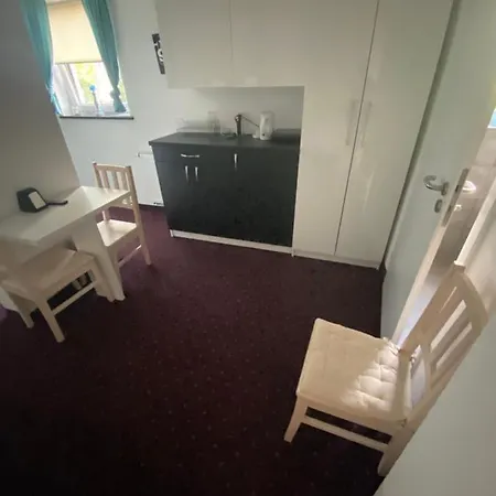 Nad Jeziorem Charzykowskim Emilia 아파트 *