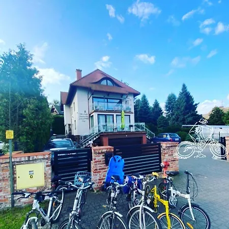 Nad Jeziorem Charzykowskim Emilia