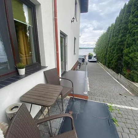 Nad Jeziorem Charzykowskim Emilia Apartamento *
