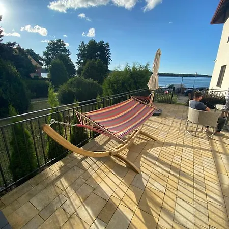 Nad Jeziorem Charzykowskim Emilia * 차르지코비