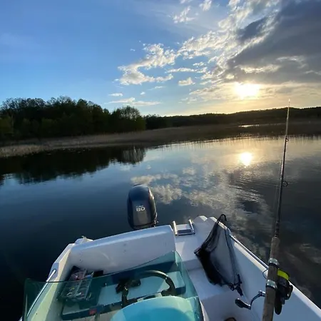 Nad Jeziorem Charzykowskim Emilia *