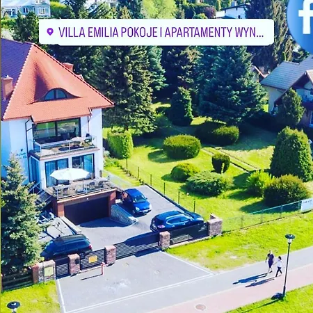 Nad Jeziorem Charzykowskim Emilia 차르지코비