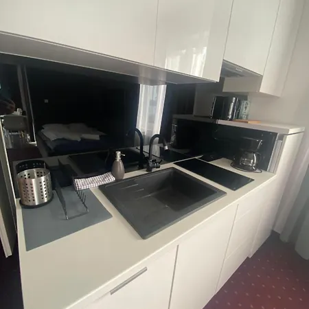 Nad Jeziorem Charzykowskim Emilia 아파트