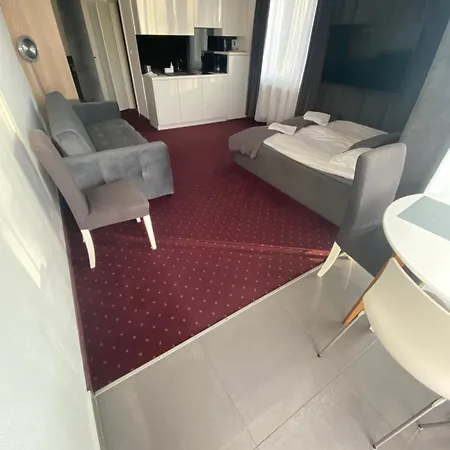 Nad Jeziorem Charzykowskim Emilia Apartment Charzykowy