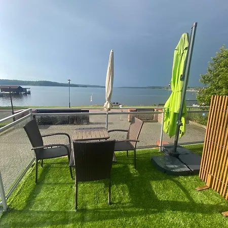 Nad Jeziorem Charzykowskim Emilia Apartment *