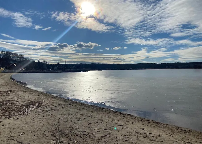 公寓 Nad Jeziorem Charzykowskim Emilia 哈日科维