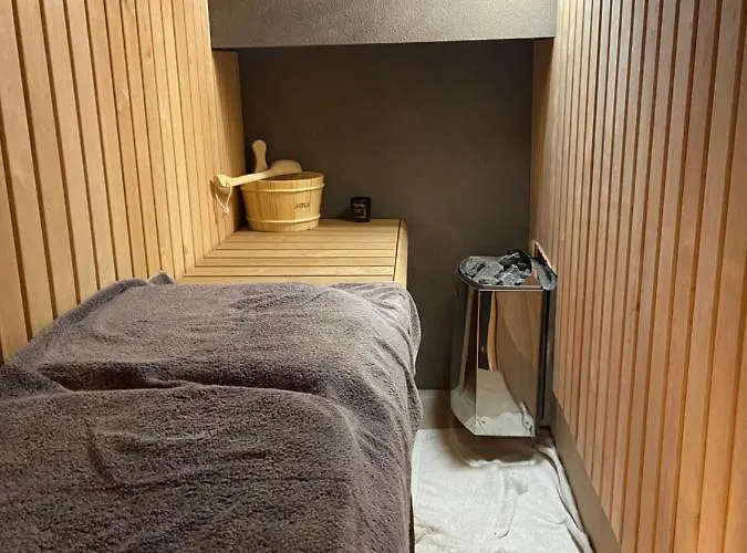 公寓 Nad Jeziorem Charzykowskim Emilia 哈日科维