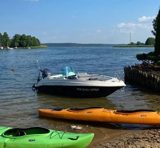 Nad Jeziorem Charzykowskim Emilia 公寓